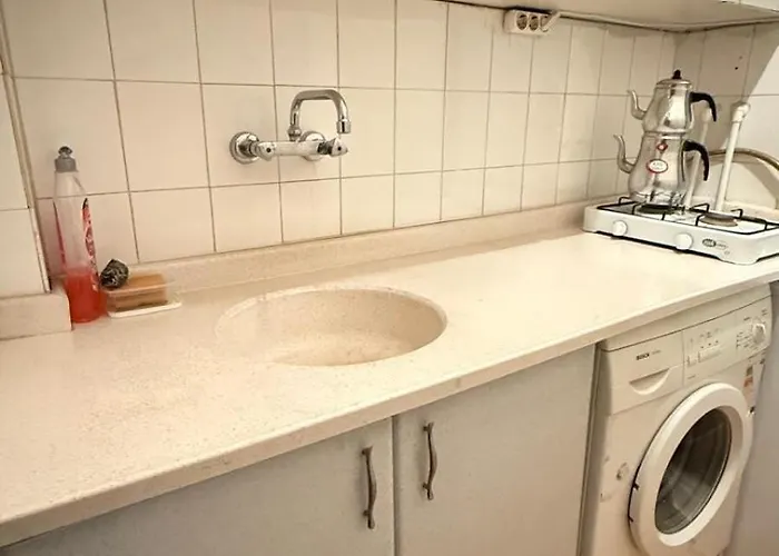 Close To Anıtkabir, Metro&atakule Daire